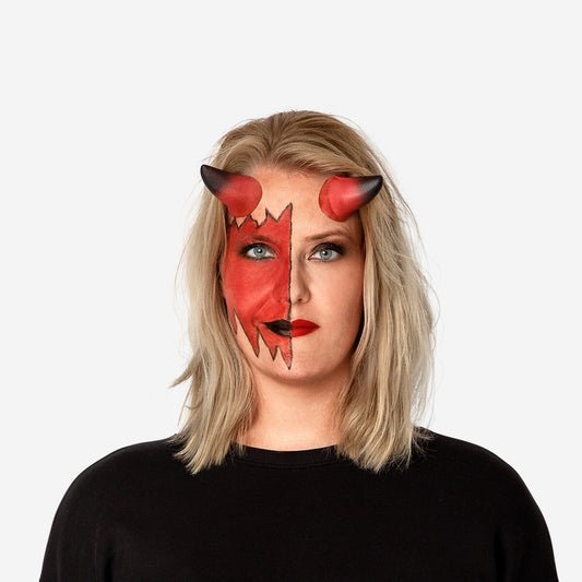 Devil make-up kit
