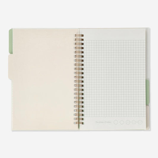 Caderno com marcadores de página. A5