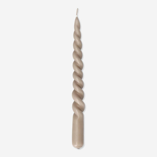 Skrútená sviečka. 24 cm