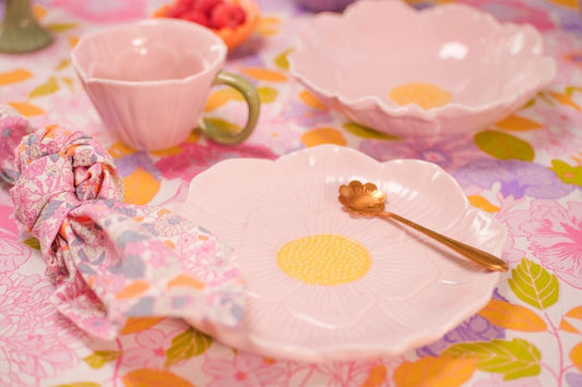 10 Must-Have Flower Ceramics to Transform Your Home in 2025