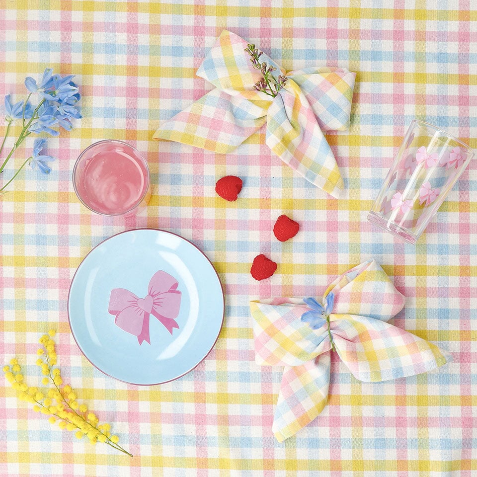 Pääsiäisen pöytäasettelu 