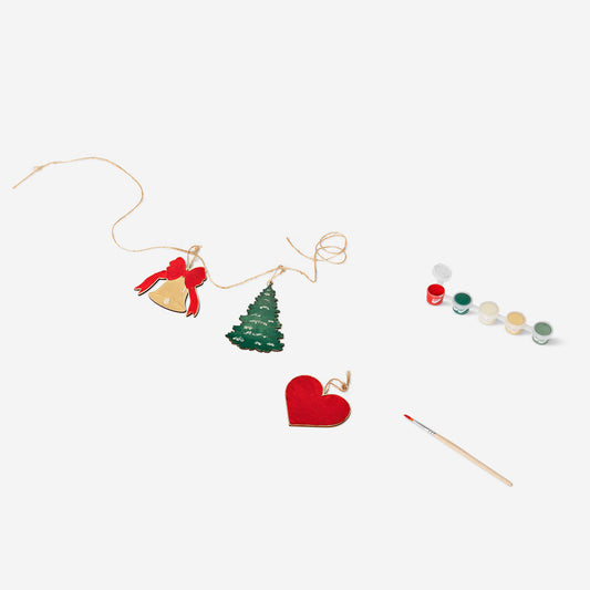 DIY wooden Christmas garland