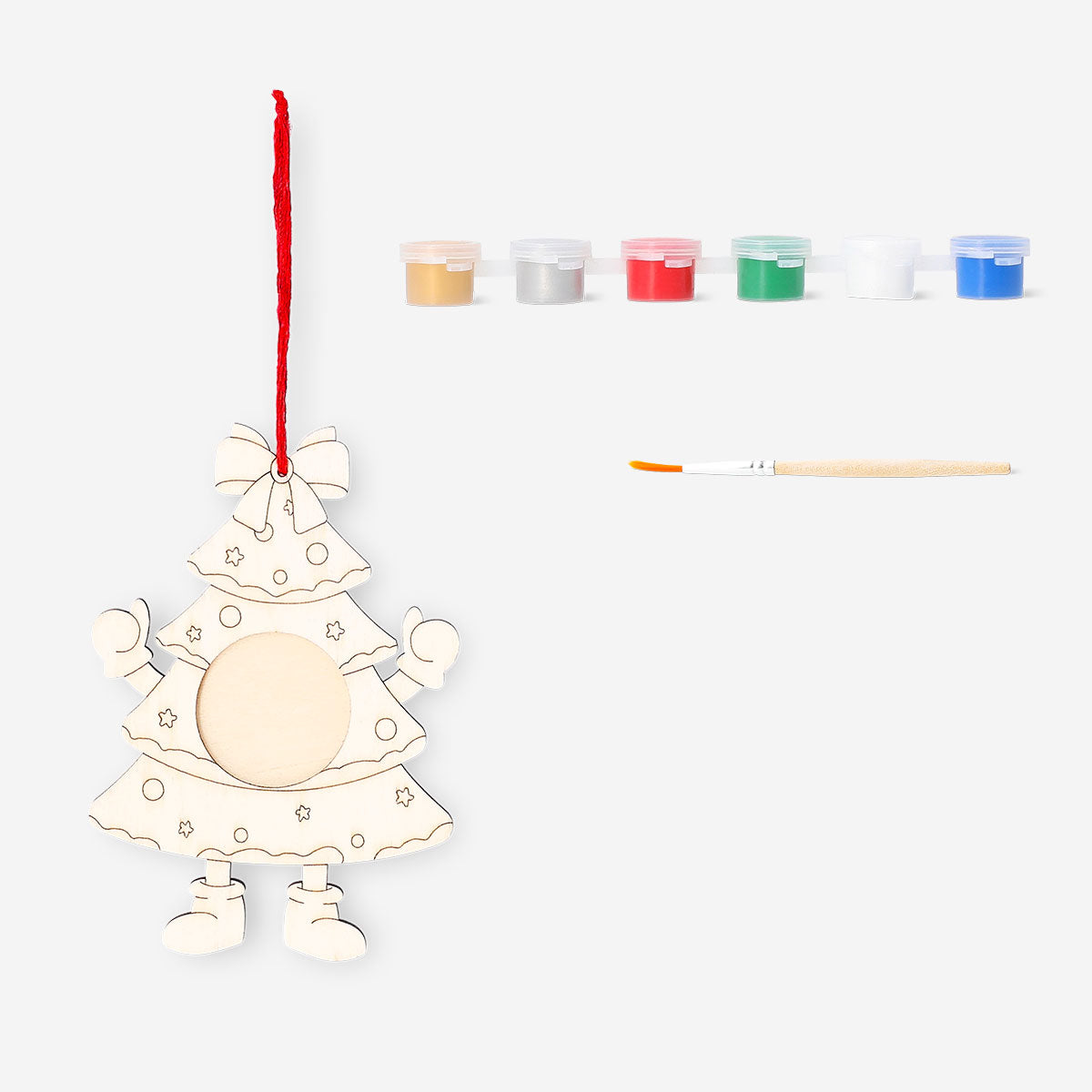 Flying Tiger Copenhagen DIY Christmas tree frame for hobby crafting, featuring a lightweight metal structure and festive design.