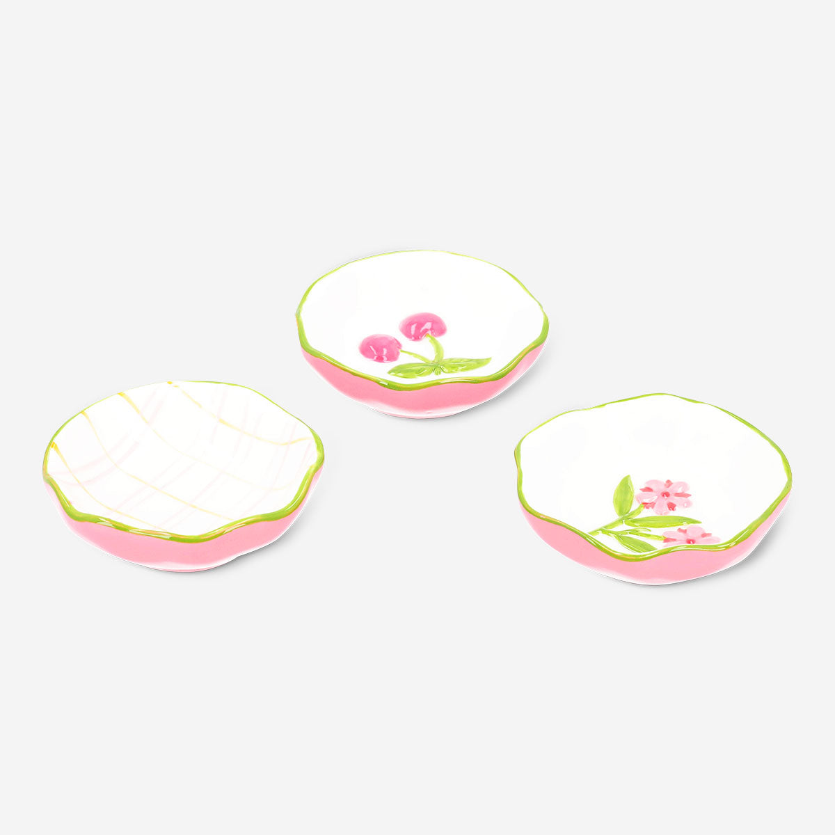 Three ceramic bowls with colorful spring floral designs, ideal for kitchen use, by Flying Tiger Copenhagen.