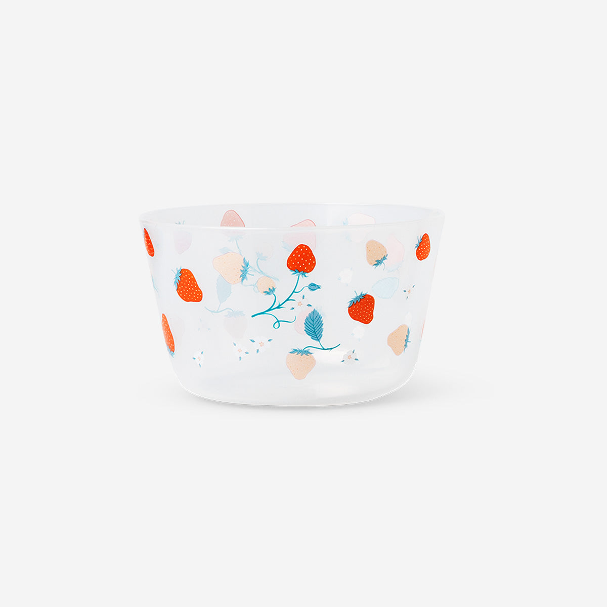 Two party bowls with strawberry print from Flying Tiger Copenhagen, perfect for serving snacks at gatherings.