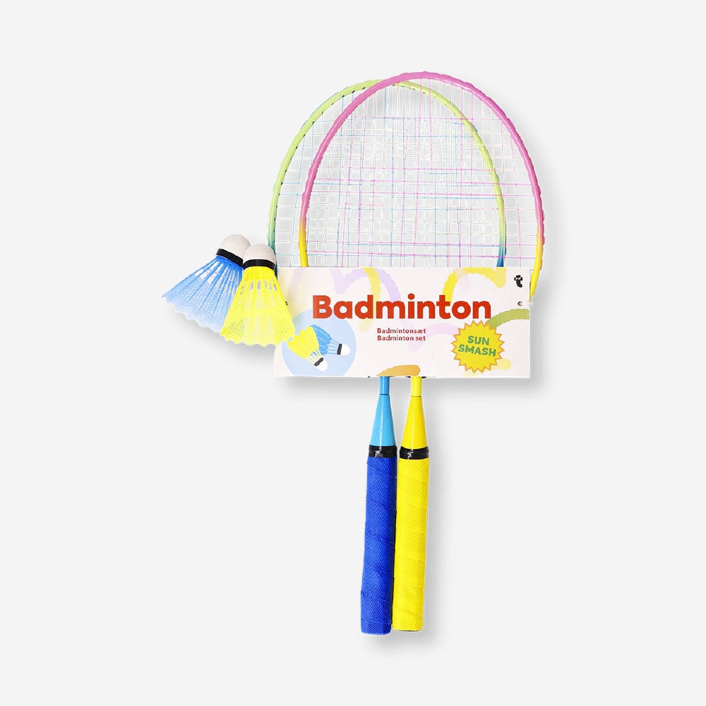 Flying Tiger Copenhagen gradient badminton set with rackets and shuttlecocks for outdoor game play.