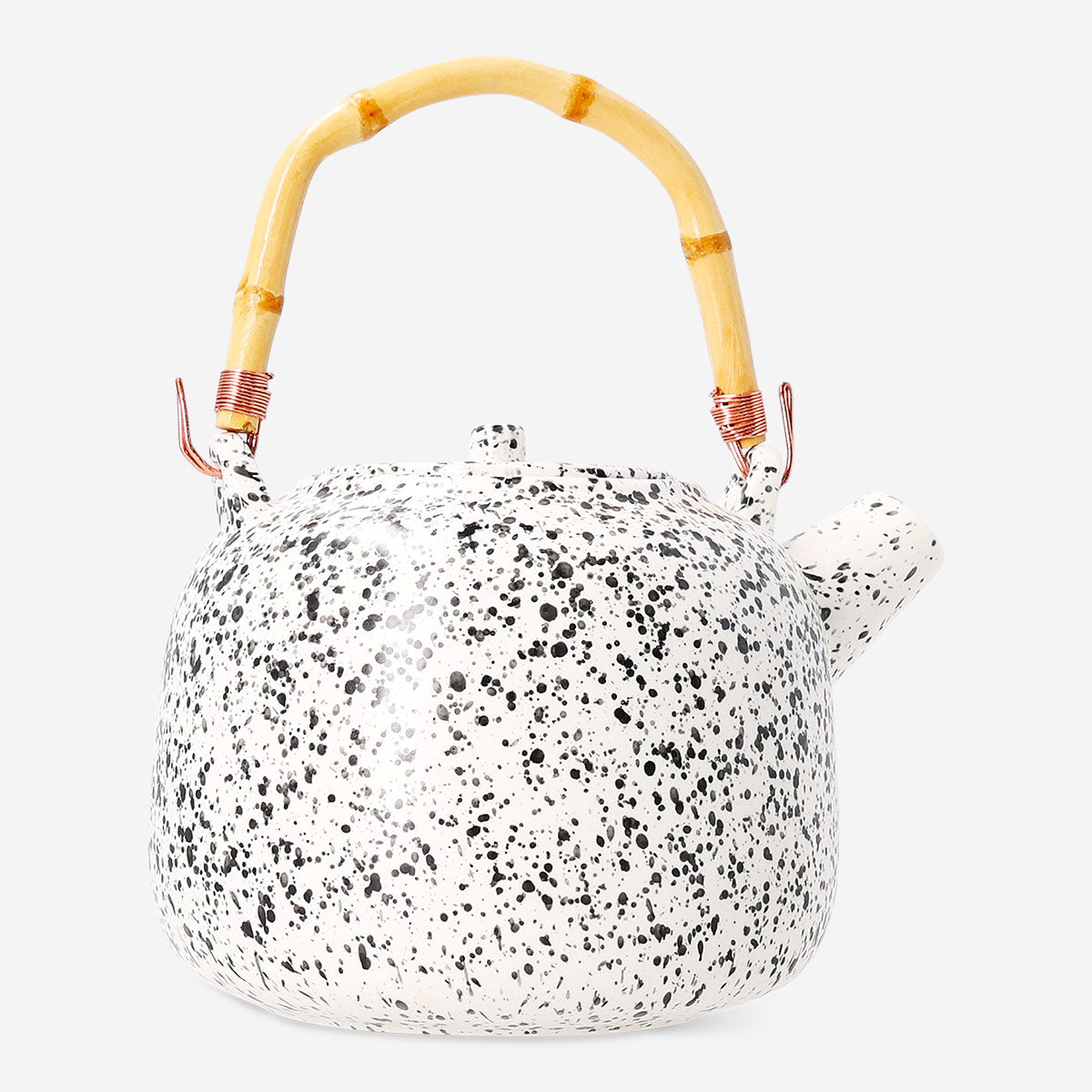 Flying Tiger Copenhagen 800 ml teapot with bamboo handle, kitchenware featuring a ceramic body and natural bamboo grip.