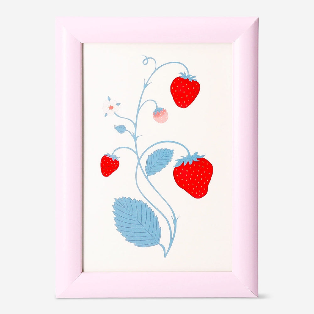 Pink 10x15 cm picture frame from Flying Tiger Copenhagen, home decor, with a photo insert and modern design.