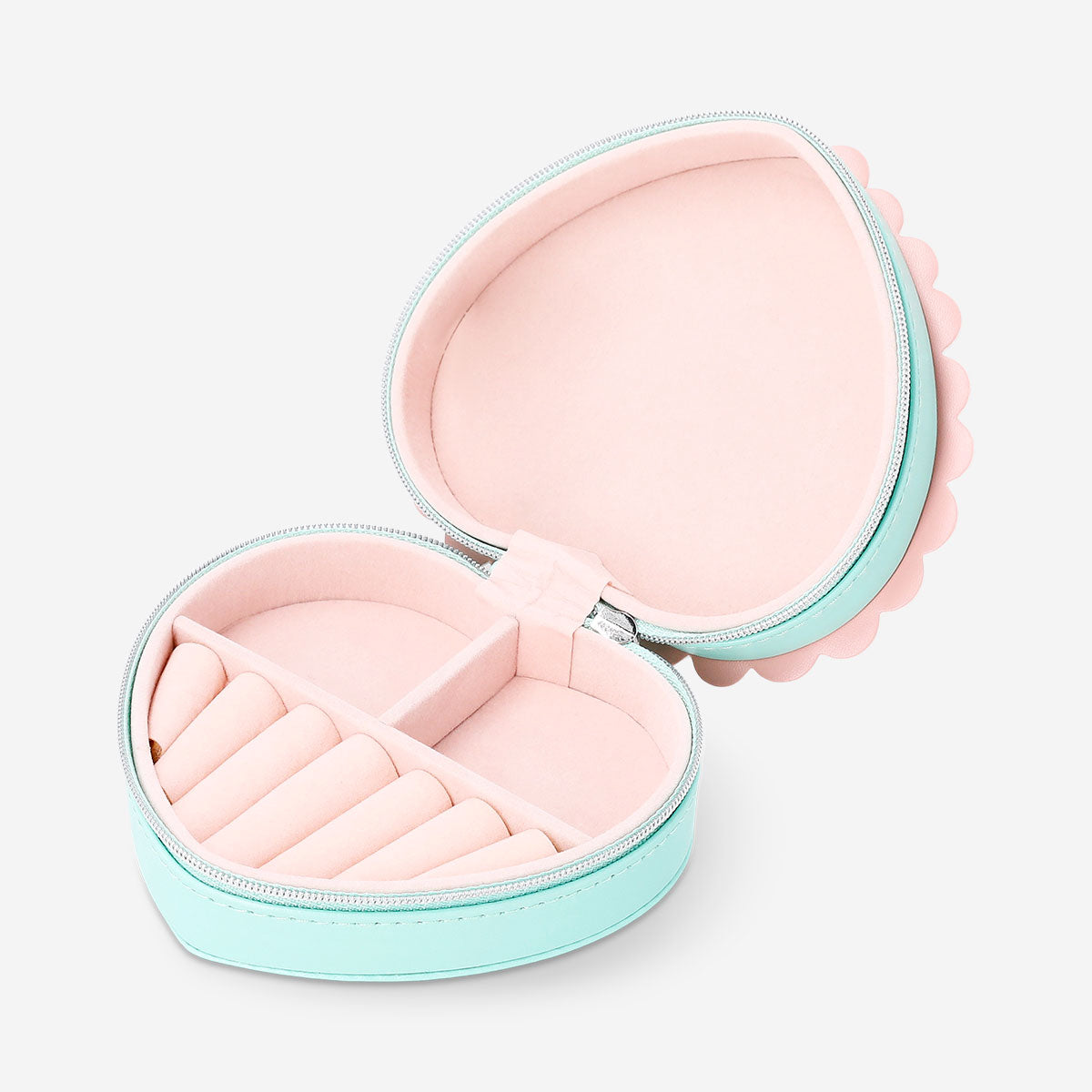 Flying Tiger Copenhagen heart-shaped jewellery box with scalloped edges, ideal for personal care storage and organization