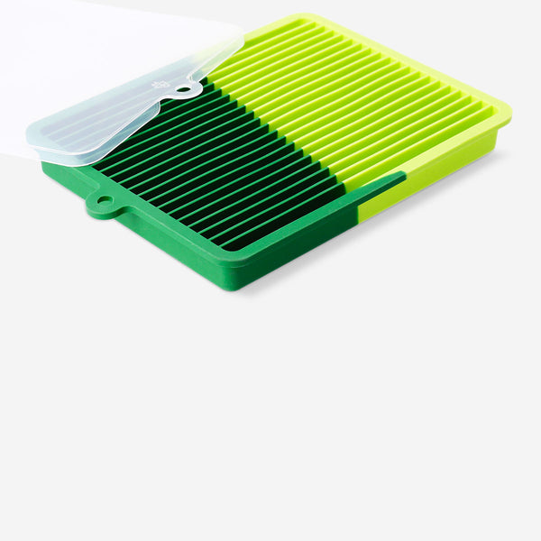 Ice Cube Tray with Lid for Crushed Ice – Perfect for Drinks