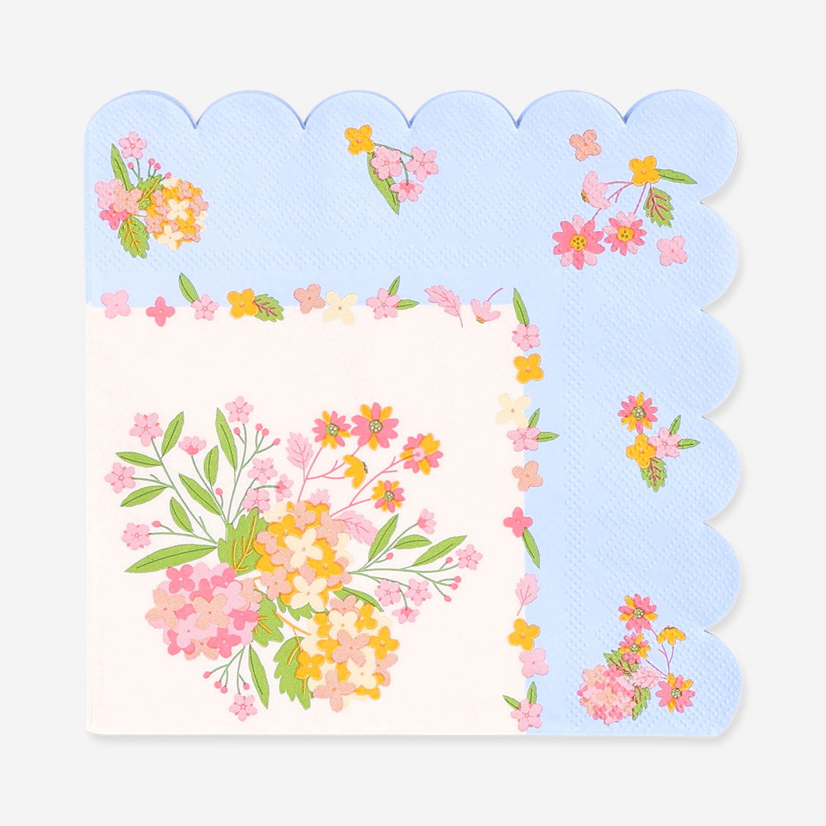 Set of 16 floral party napkins with scalloped edges from Flying Tiger Copenhagen, featuring colorful floral patterns.