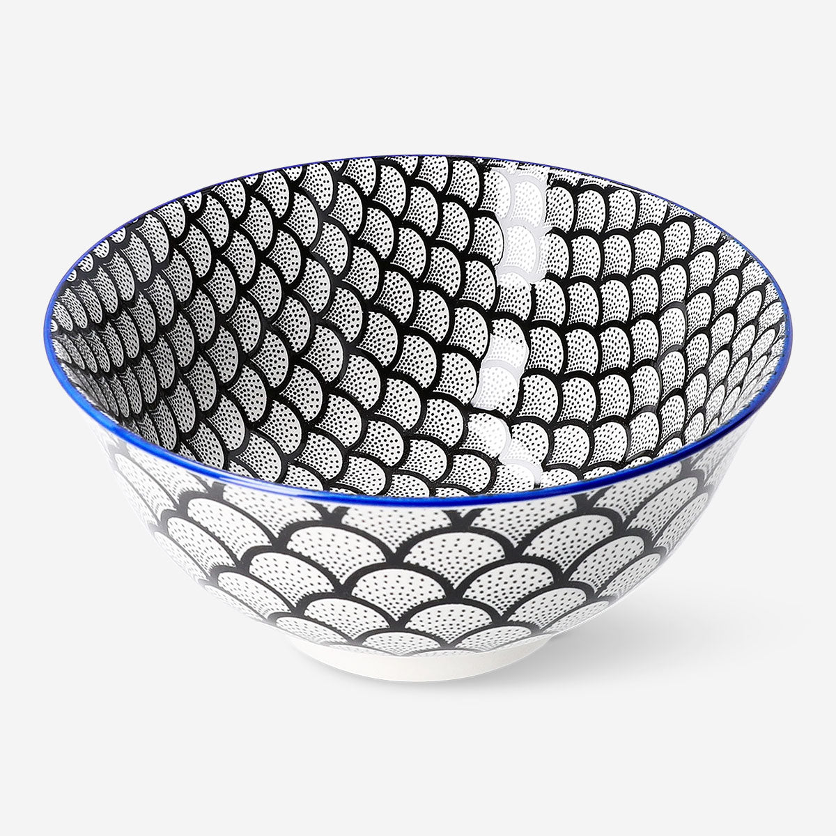 15 cm ceramic bowl with scallop pattern from Flying Tiger Copenhagen, featuring a stylish kitchen design element.