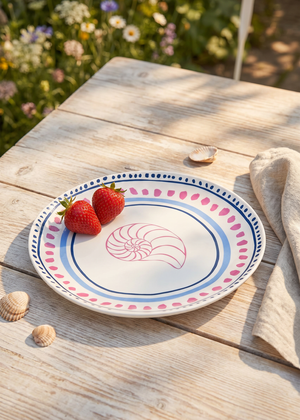 Ceramic kitchen plate with dotted pattern and seashell design, 20 cm diameter, by Flying Tiger Copenhagen.