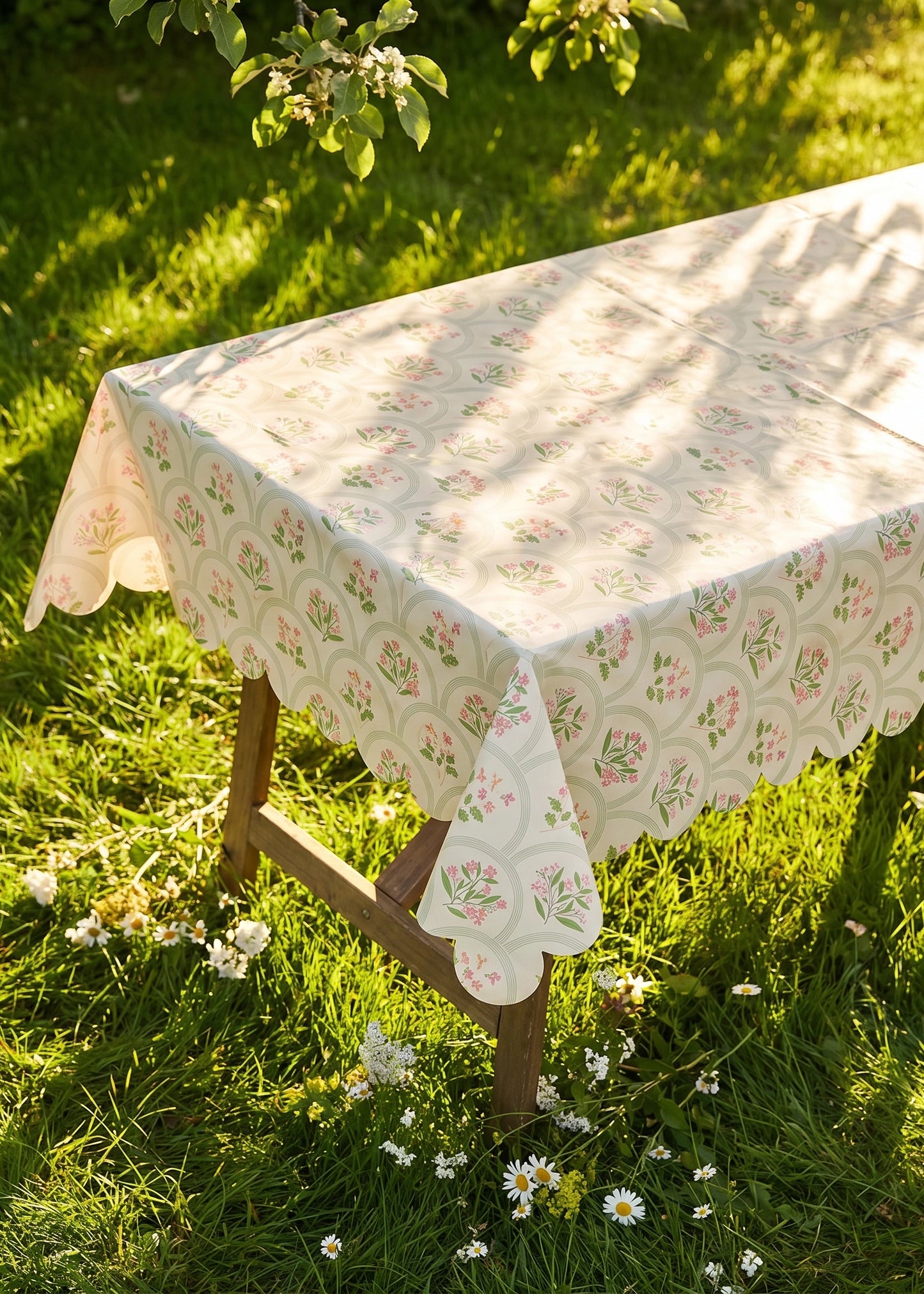Floral paper tablecloth - 120x180 cm