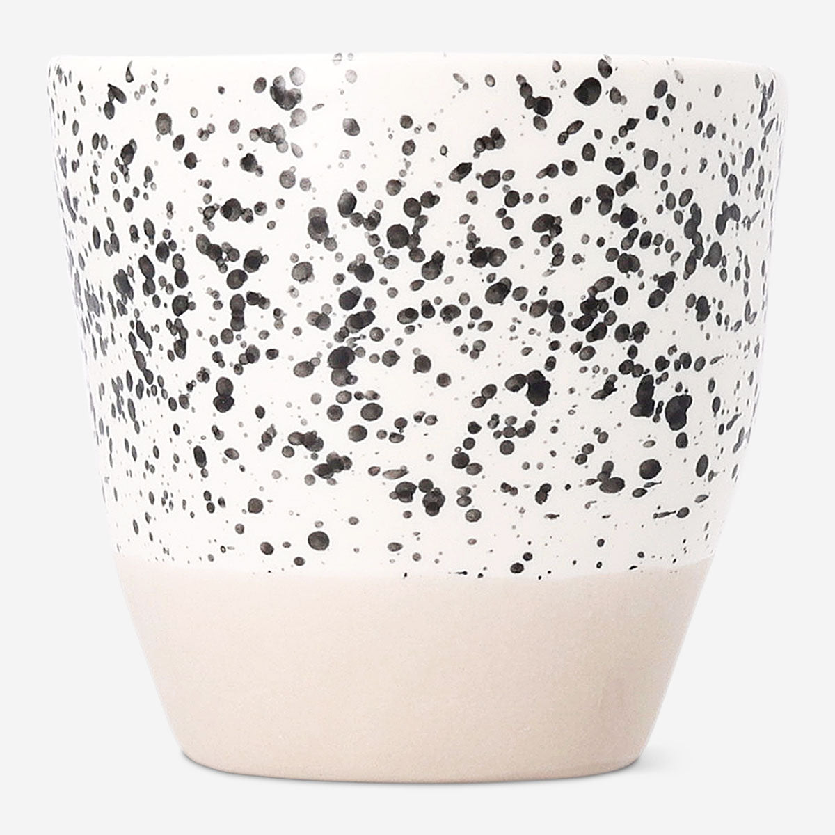 Black speckled 250 ml ceramic mug from Flying Tiger Copenhagen, kitchenware with a stylish, modern design and comfortable handle.