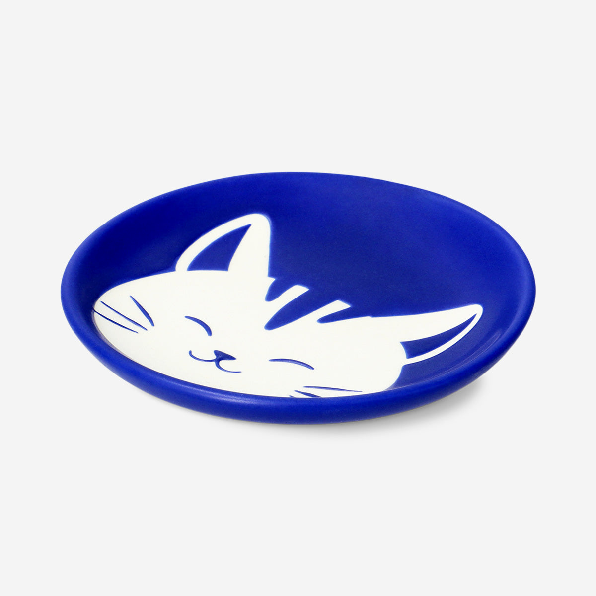 Blue ceramic plate with a playful cat design, 23 cm, from Flying Tiger Copenhagen, suitable for kitchen use.