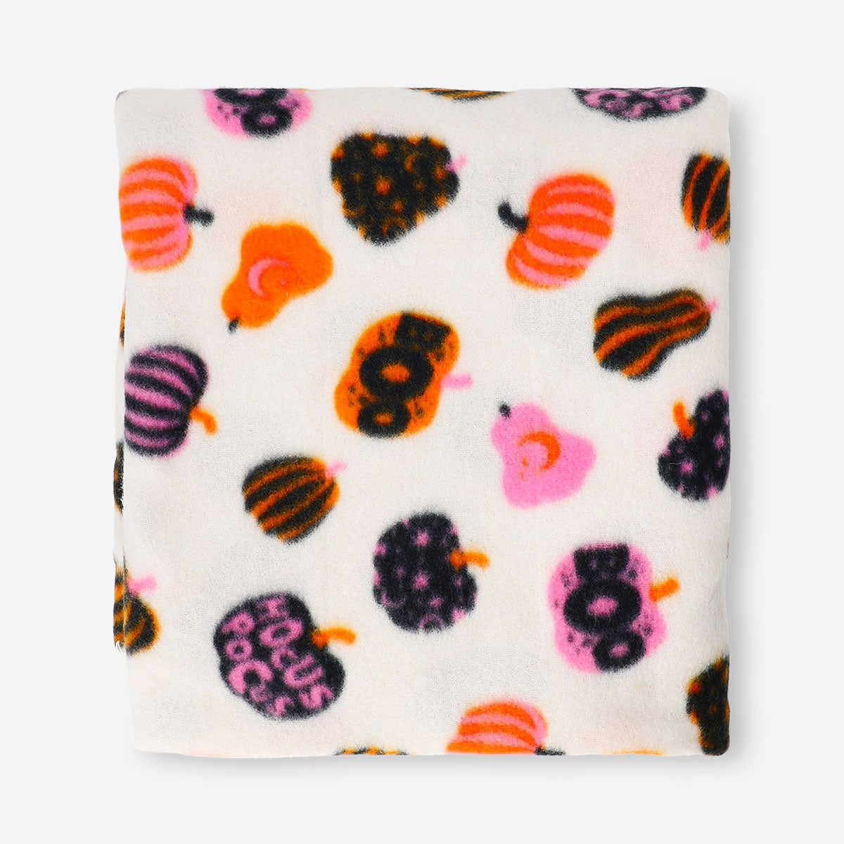 Flying Tiger Copenhagen Halloween fleece blanket, 180x130 cm with festive print, cozy and soft for home use.