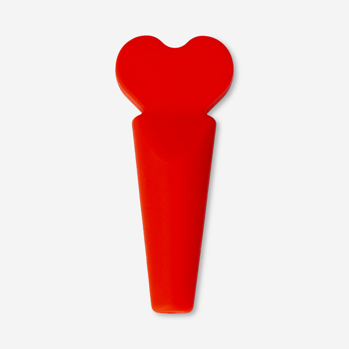 Red heart-shaped wine stopper from Flying Tiger Copenhagen for kitchen use, featuring a cute and functional design.
