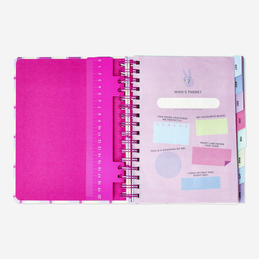 Checkered Study Planner - English