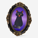 Haunted picture in an oval frame, 34 cm, Flying Tiger Copenhagen gadget with spooky design, suitable for Halloween decor.