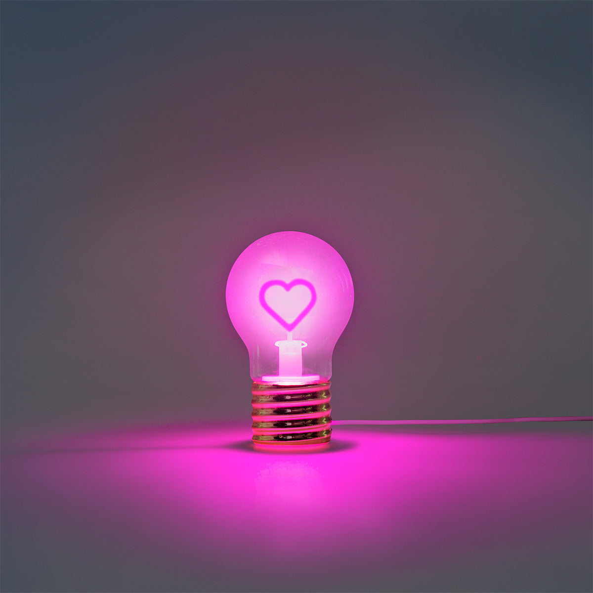 Cosy lamp - Light bulb with heart