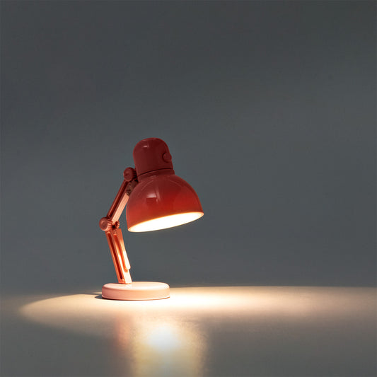 Pink magnetic cosy lamp