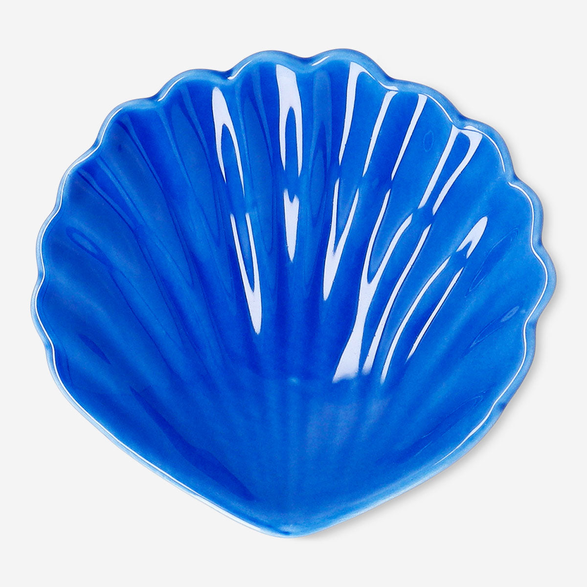 Blue ceramic seashell soap dish from Flying Tiger Copenhagen, featuring a detailed seashell design for home decor.