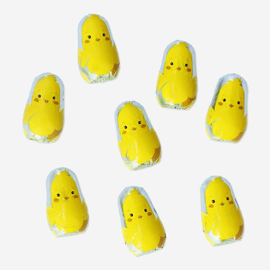 Mini milk chocolate chicks in net with milky cream filling