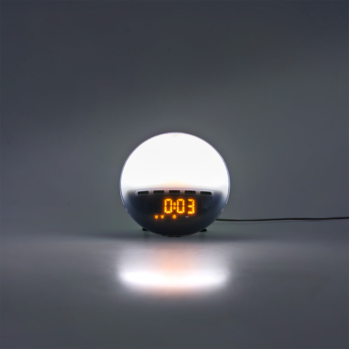 Digital sunrise alarm clock with light settings - Flying Tiger Copenhagen
