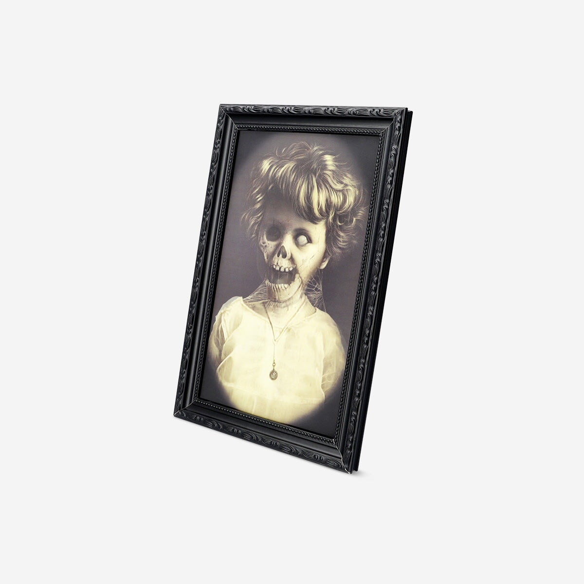 Haunted picture in frame gadget Flying Tiger Copenhagen 