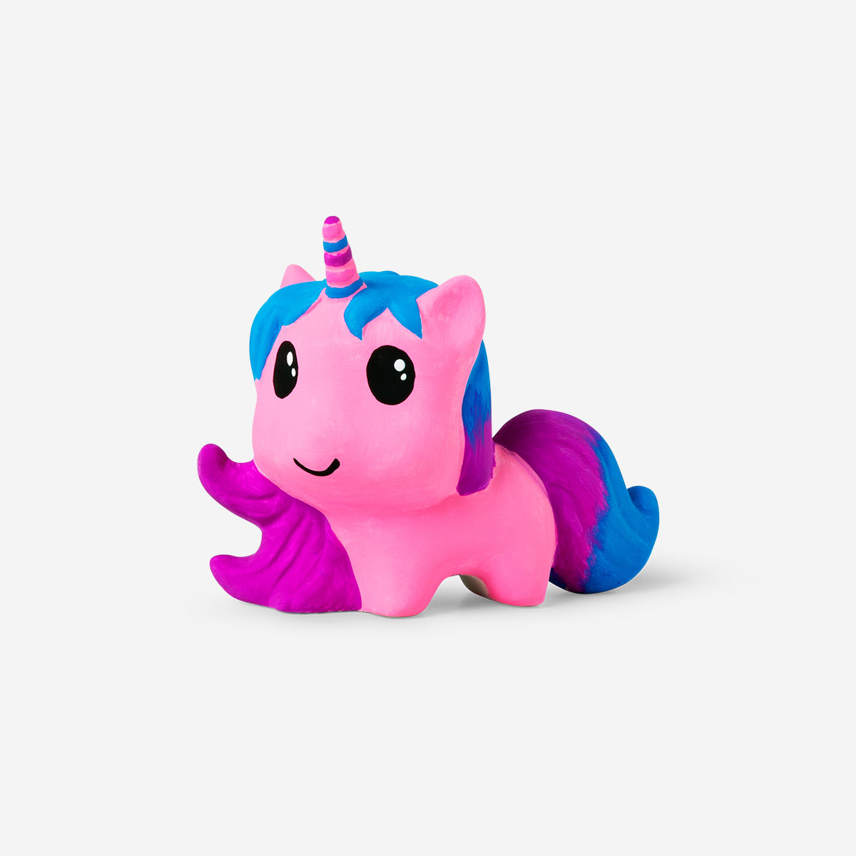 DIY ceramic unicorn with paint - Flying Tiger Copenhagen