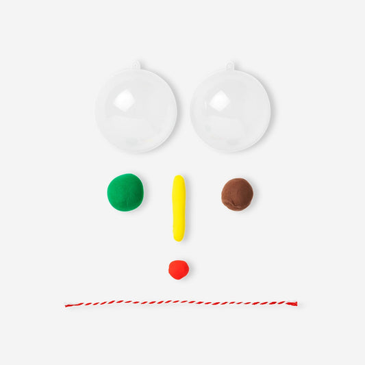 DIY Christmas bauble with light clay