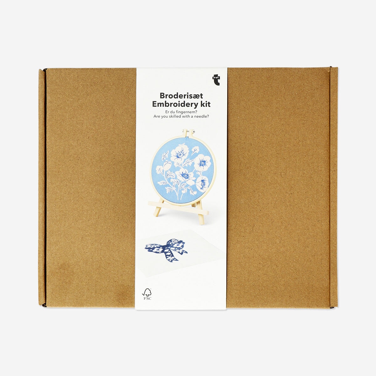 Embroidery kit with stand Hobby Flying Tiger Copenhagen 