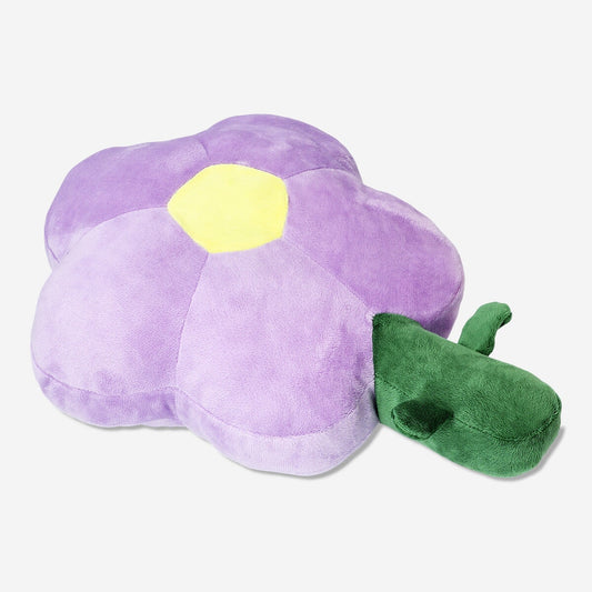 Flower shaped cuddly cushion