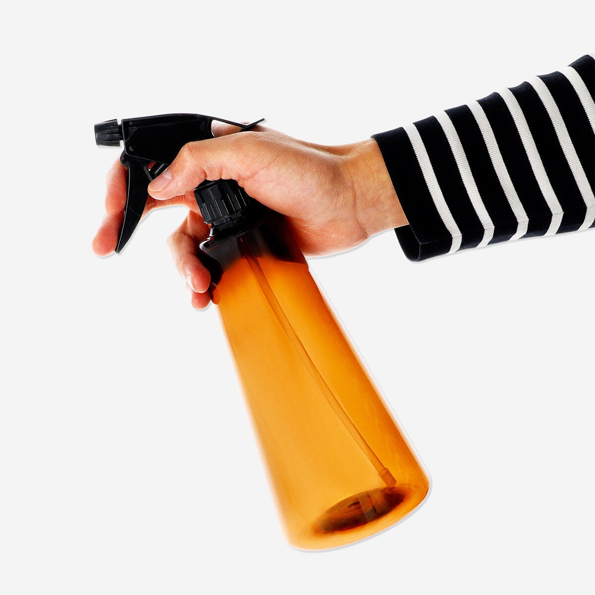 Flying Tiger Copenhagen 750ml mist spray bottle for home use, plastic container with spray nozzle for misting and cleaning.