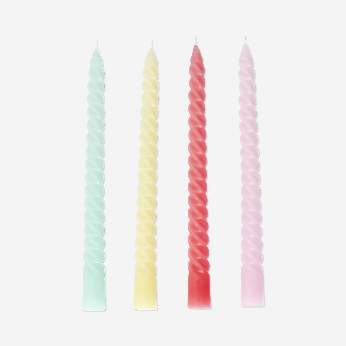 Twisted dinner candles in various colours - 4 pcs