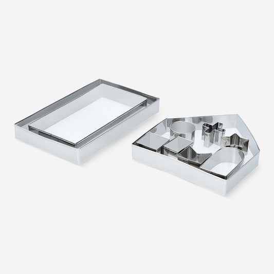 Zestaw foremek do wycinania ciastek w domku z piernika