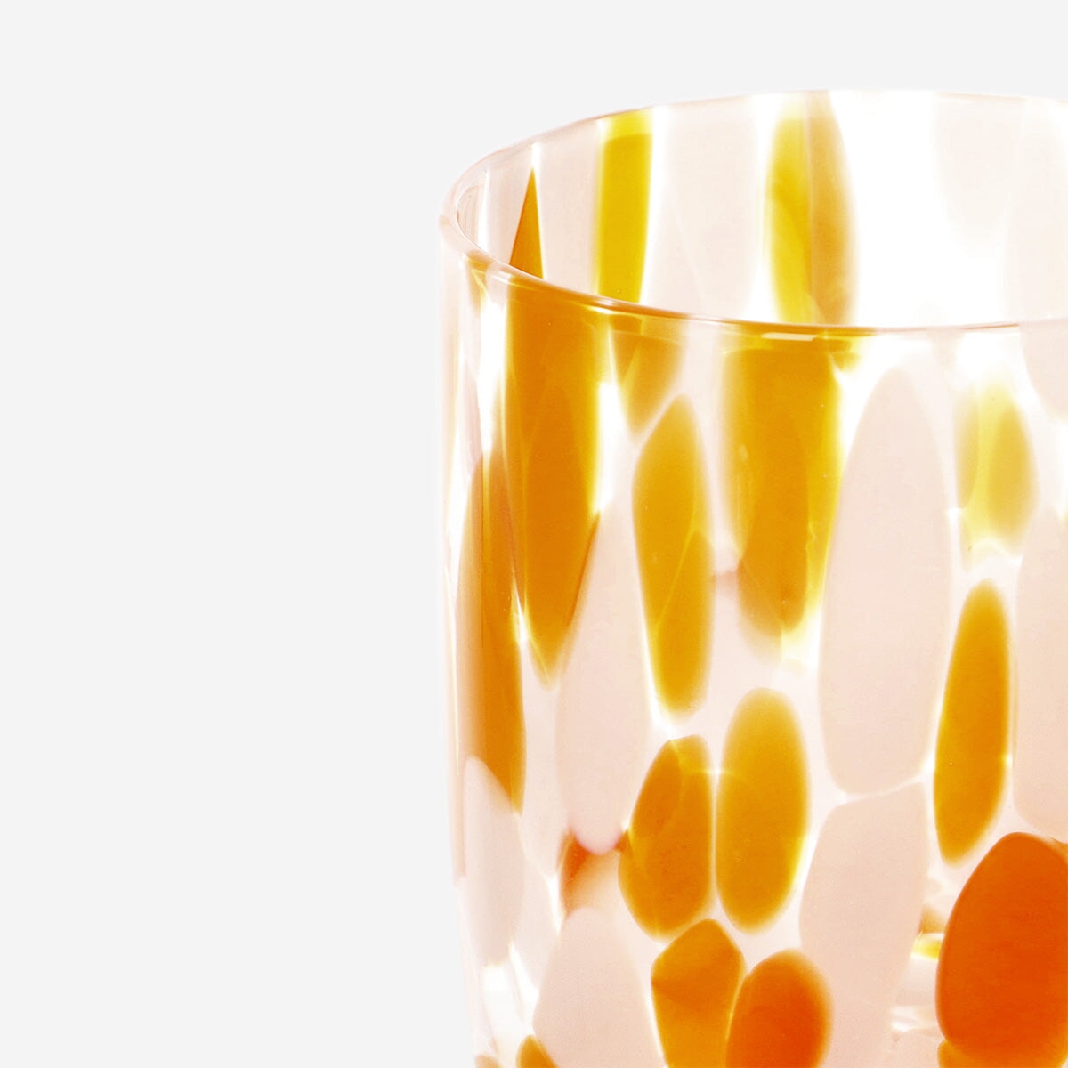 Dotted drinking glass. 340 ml Kitchen Flying Tiger Copenhagen 