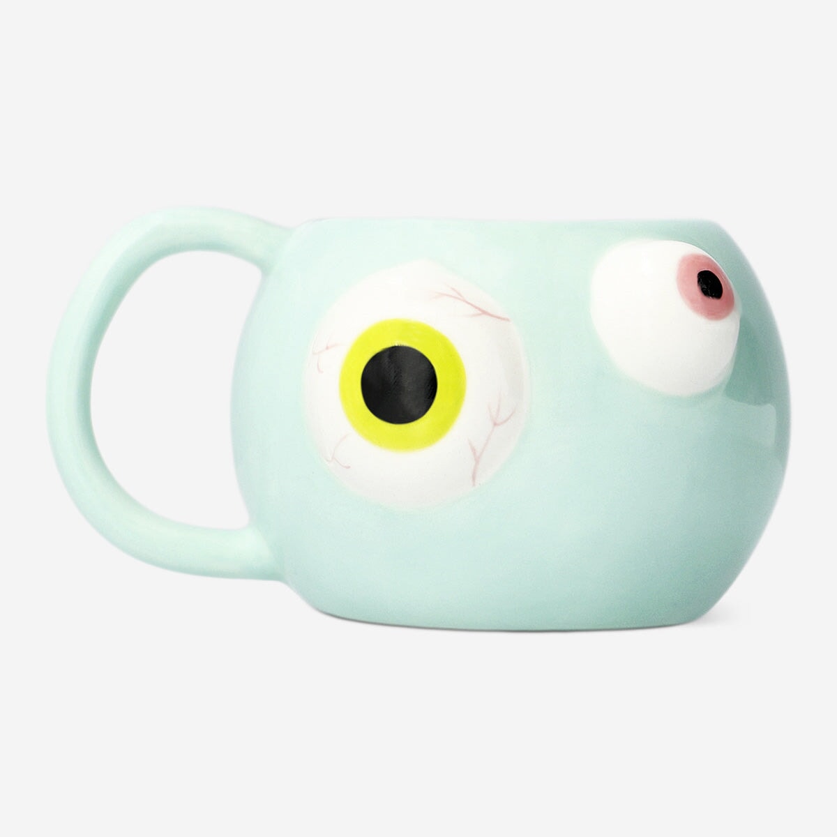 Flying Tiger Copenhagen 450 ml mug with eyeballs, kitchenware featuring a spooky eyeball design on a ceramic mug.