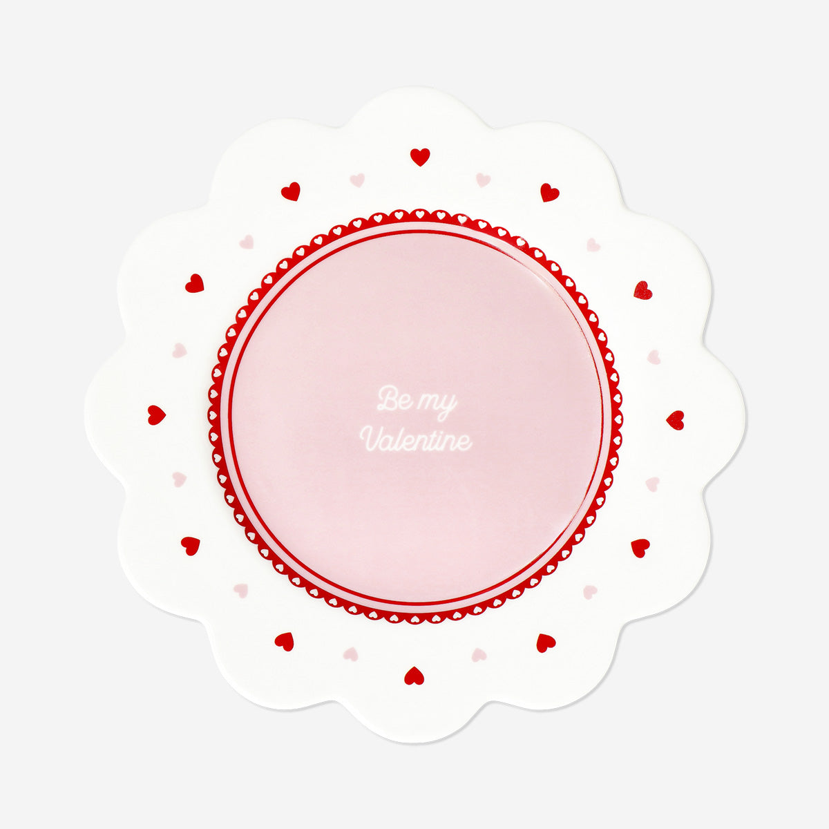 Serving plate with hearts and scalloped edges - 20 cm