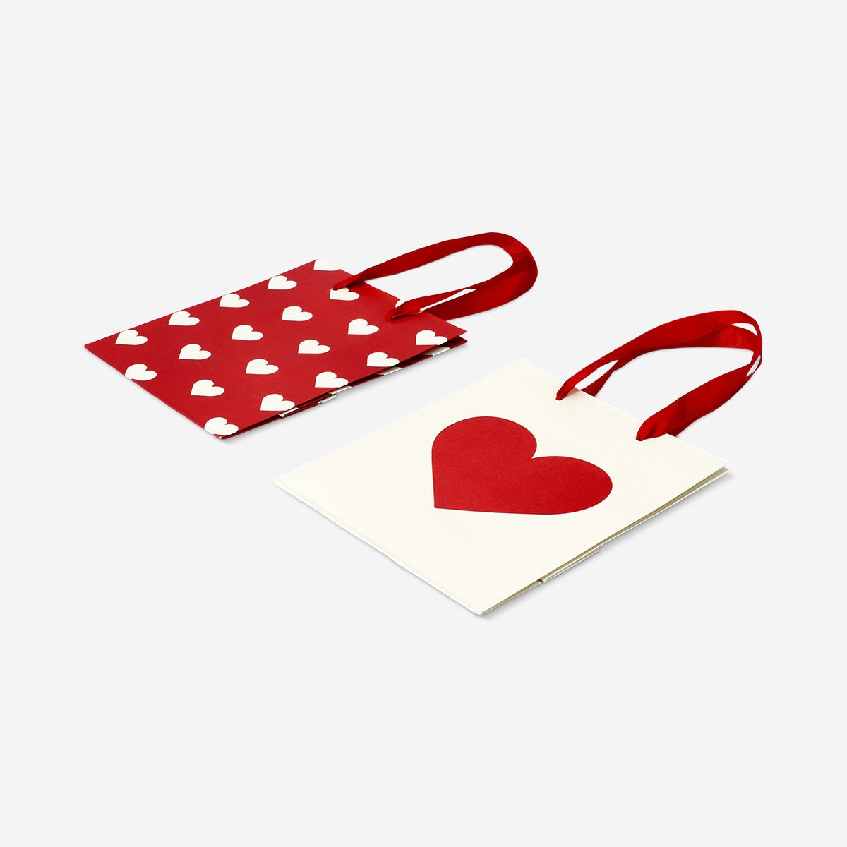 Set of gift bags with hearts - 2 pcs Office Flying Tiger Copenhagen 