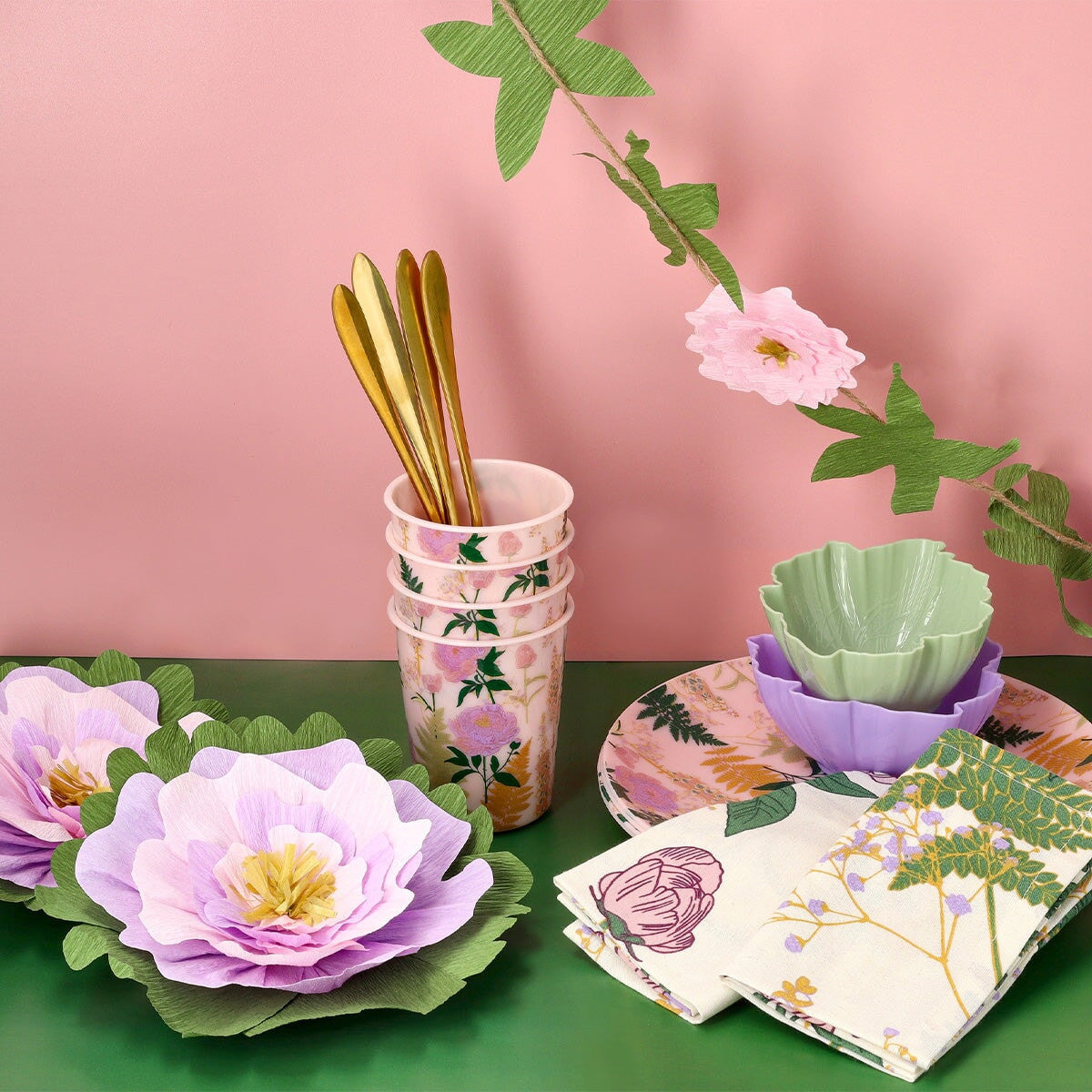 Plastic cups. 4 pcs Party Flying Tiger Copenhagen 