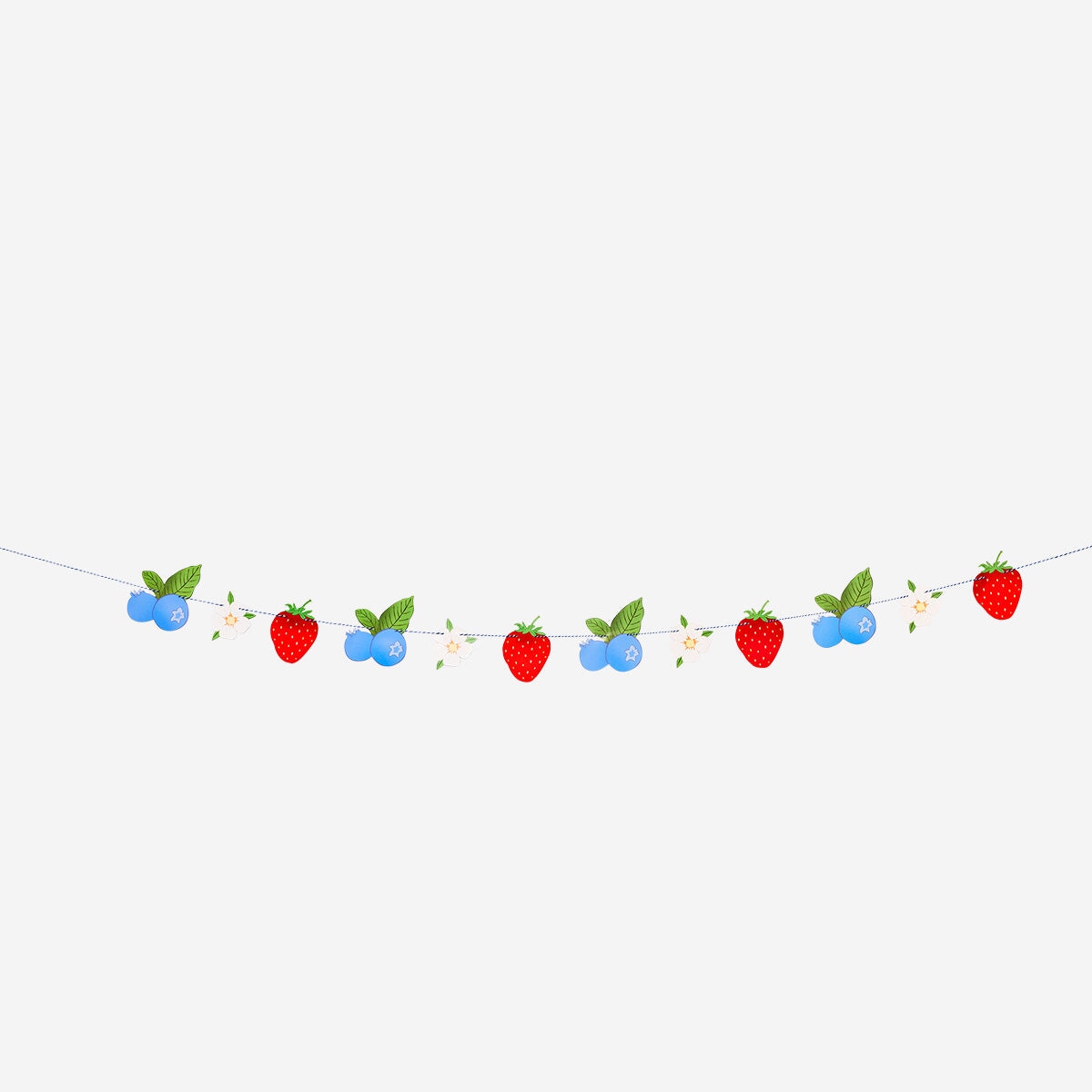 Strawberry paper garland - 300 cm Party Flying Tiger Copenhagen 