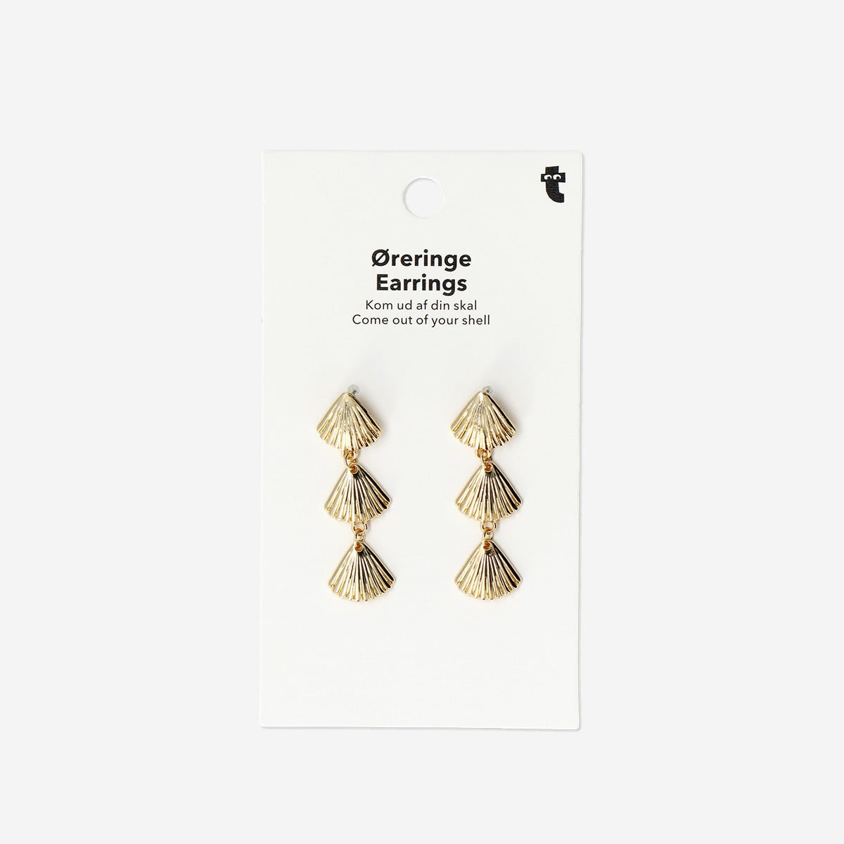 Shells on a row earrings Personal care Flying Tiger Copenhagen 