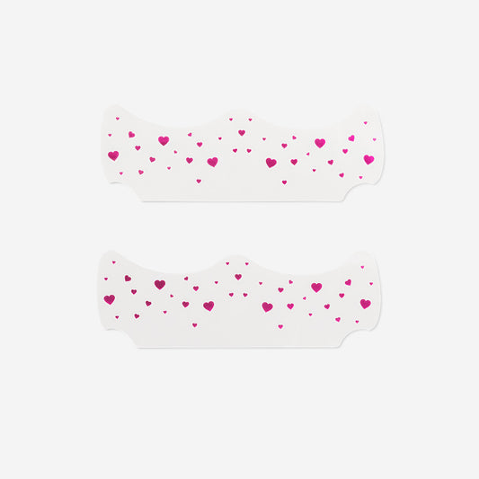 Temporary heart freckles