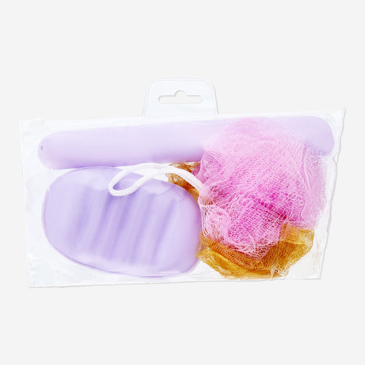 Travel cases with loofah