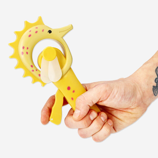 Ręczny wentylator w kształcie konika morskiego
