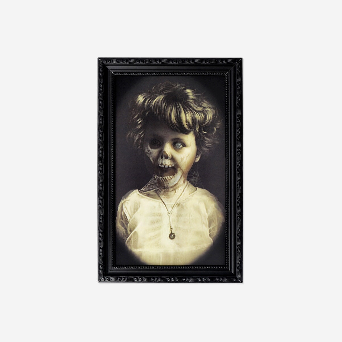 Haunted picture in frame gadget Flying Tiger Copenhagen 