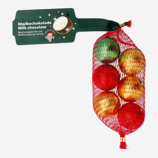 Melkchocolade Kerstdag kerstballen met knallend snoep