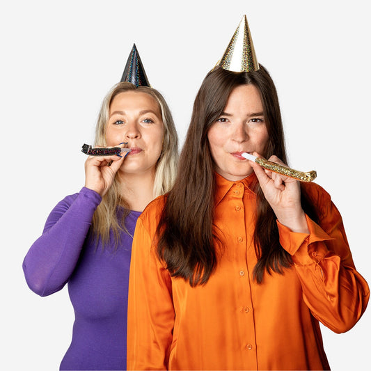 New Year's party set for 4 people